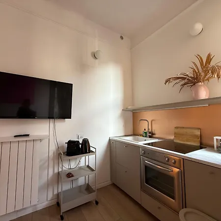 Callmehome - Navigli - Authentic Milanese 公寓 *
